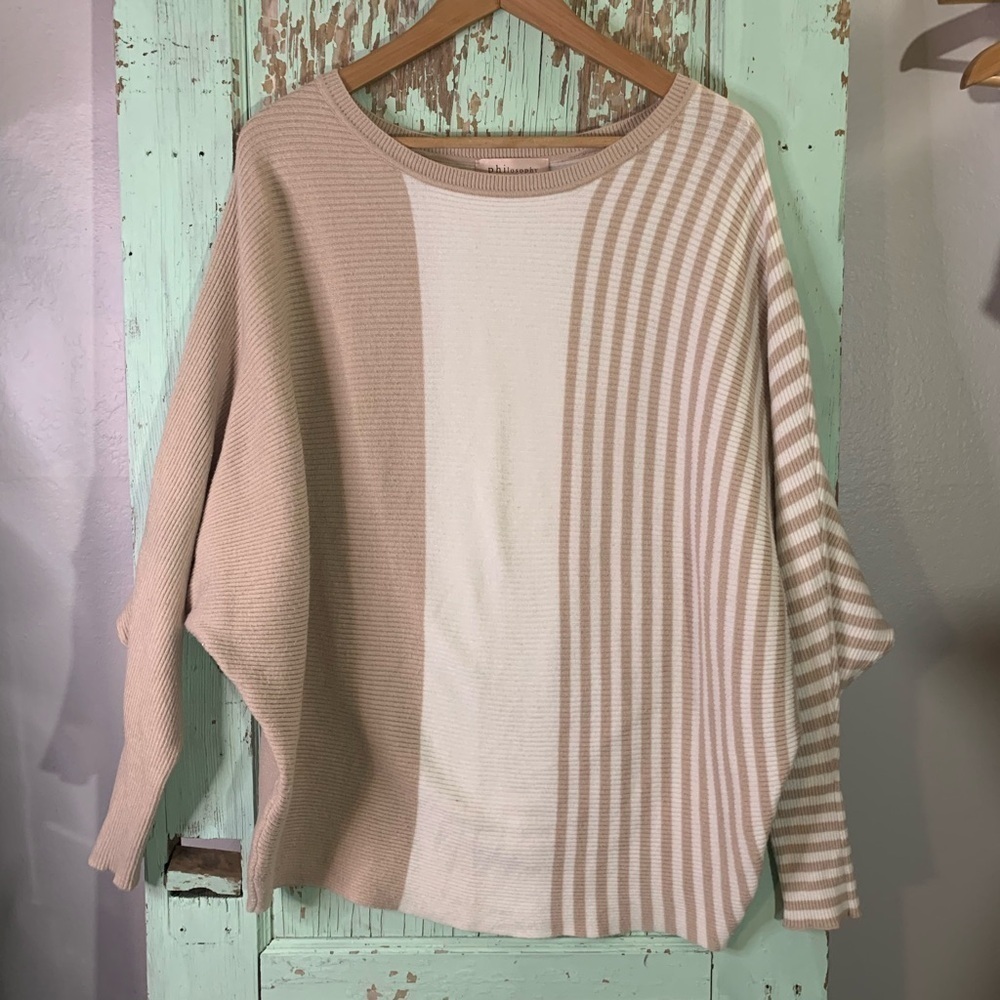Women’s Philosophy Viscose blend knit oversized tan cream block color sweater